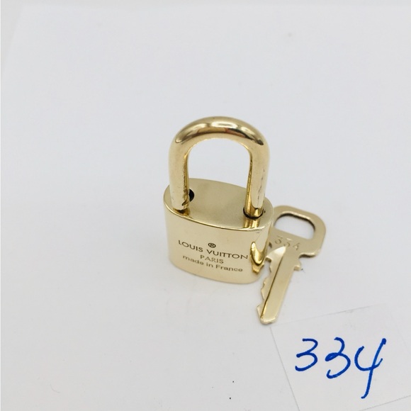 Authentic Louis Vuitton padlock lock and key 334 - Picture 3 of 8